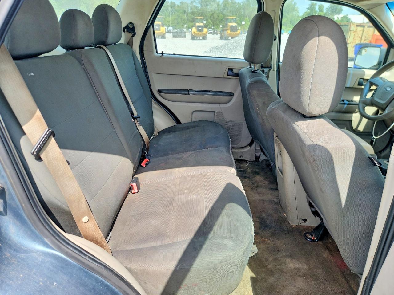 2011 FORD ESCAPE