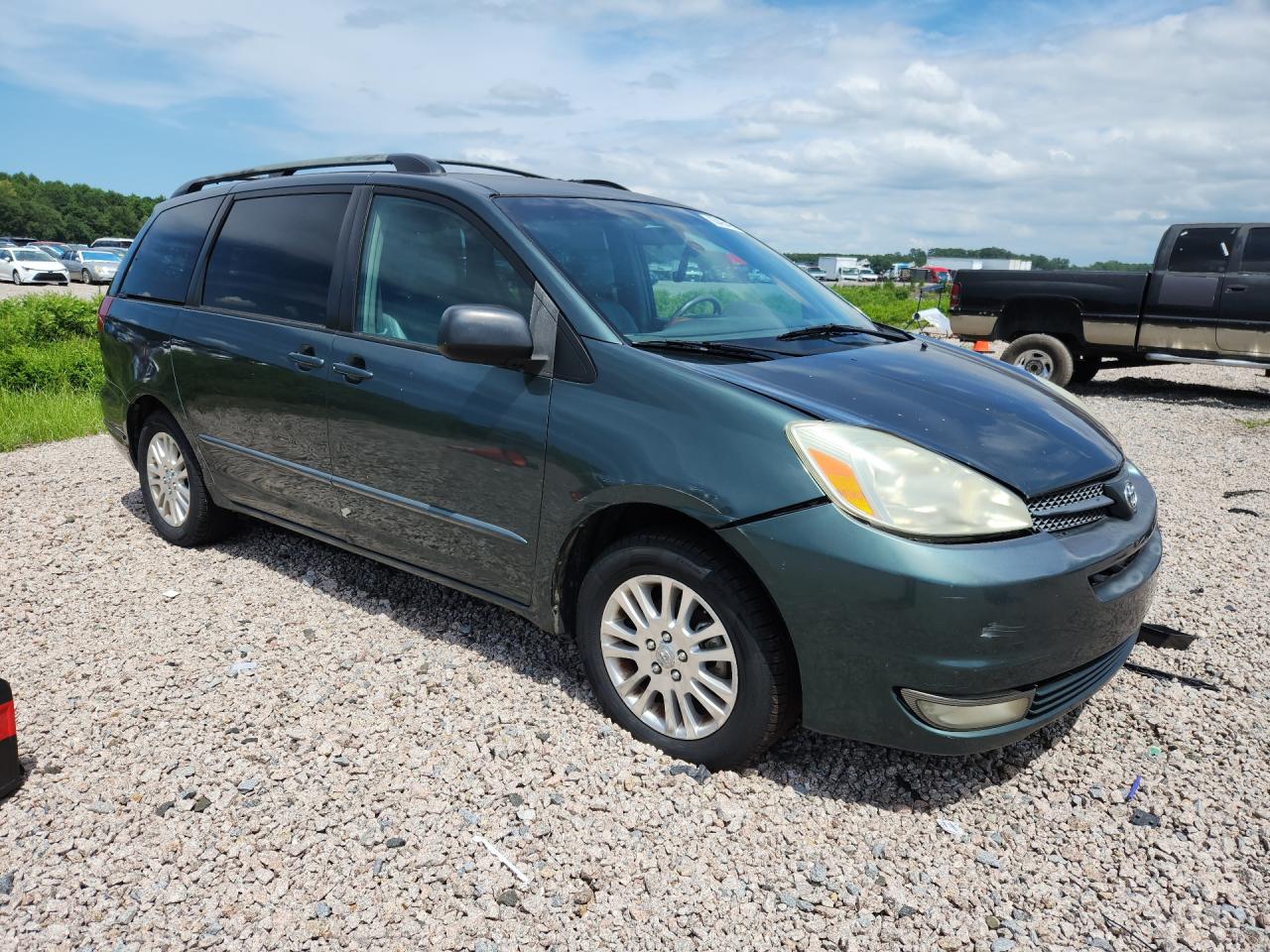 2004 TOYOTA SIENNA