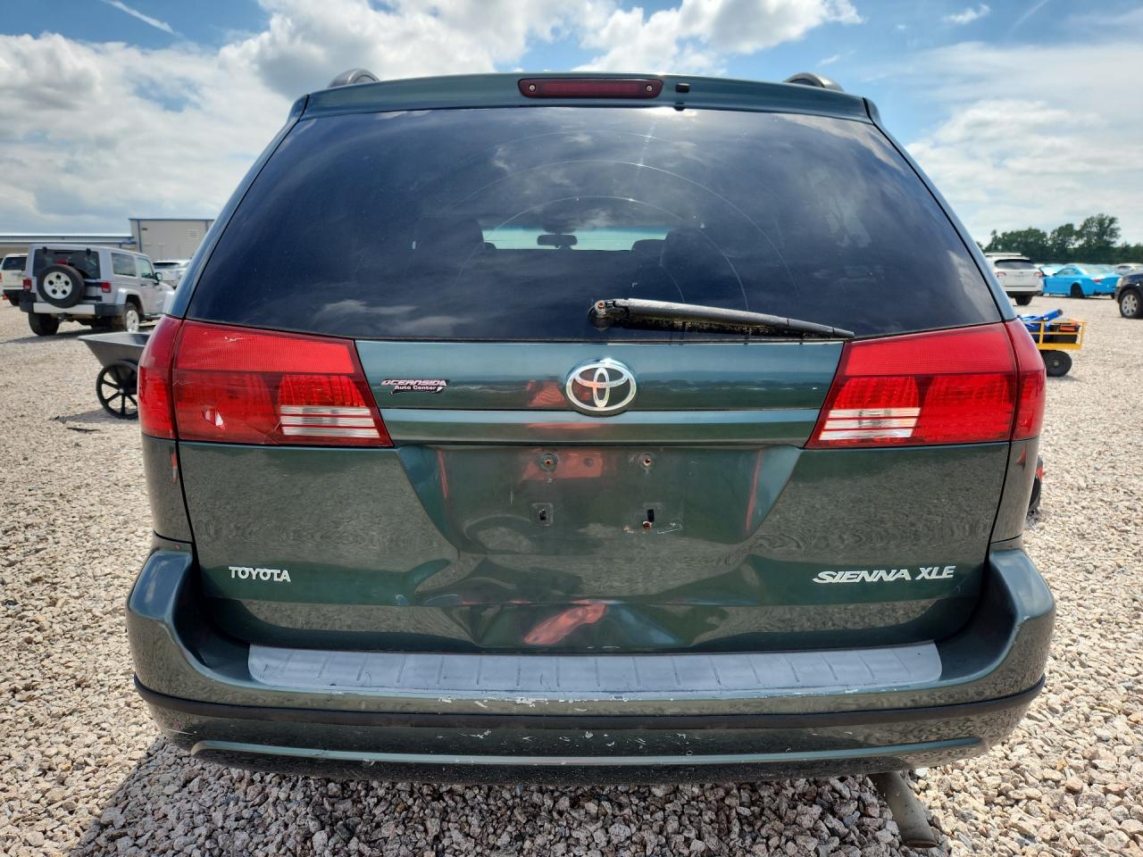 2004 TOYOTA SIENNA