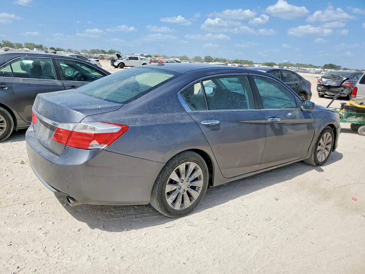 2013 HONDA ACCORD