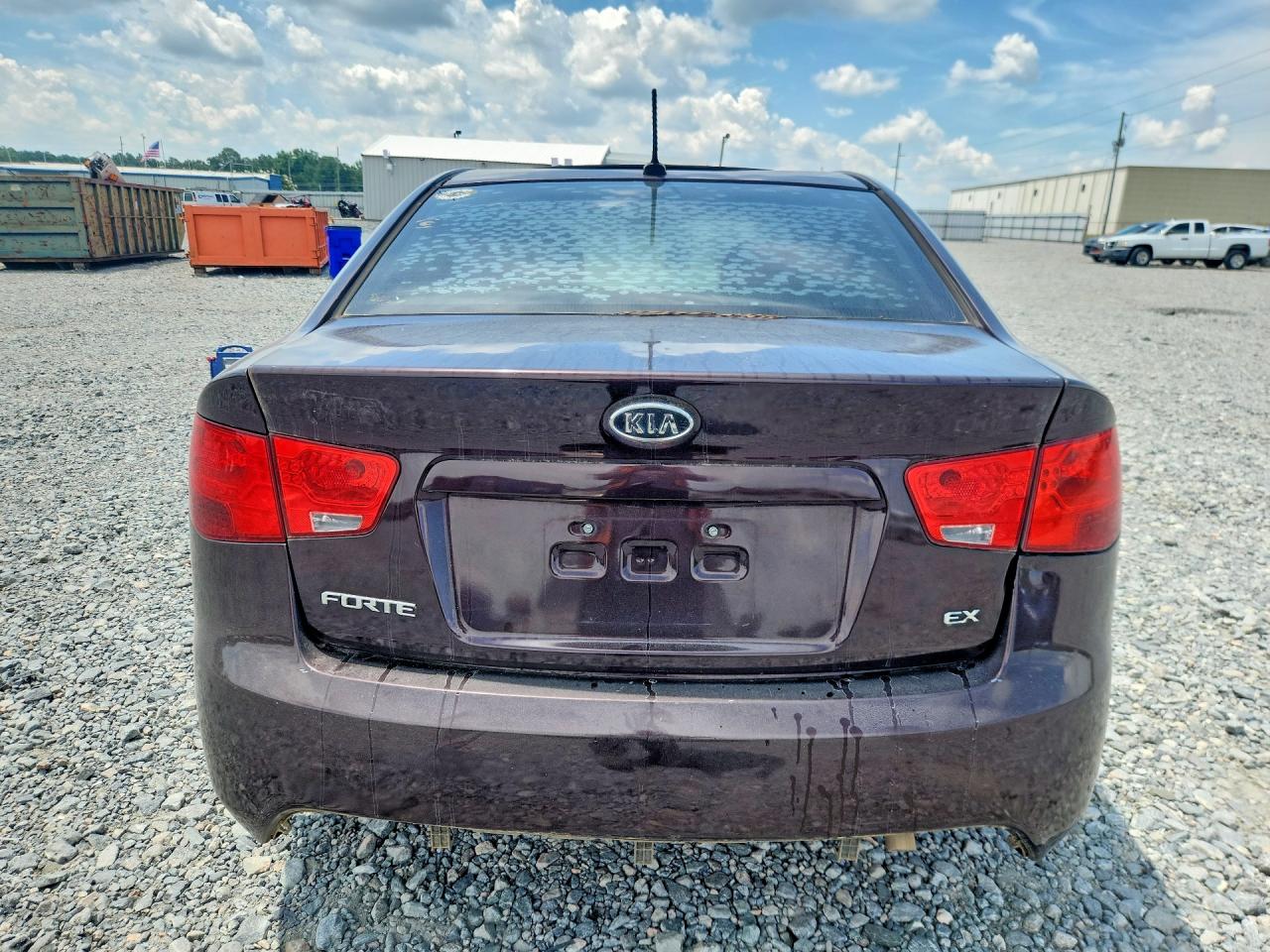 2010 KIA FORTE