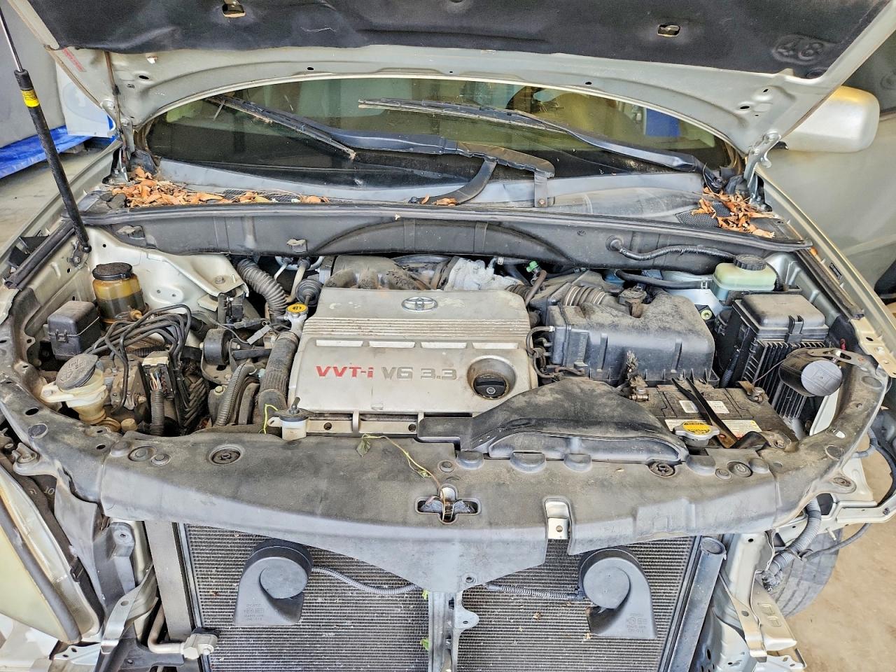 2004 LEXUS RX330