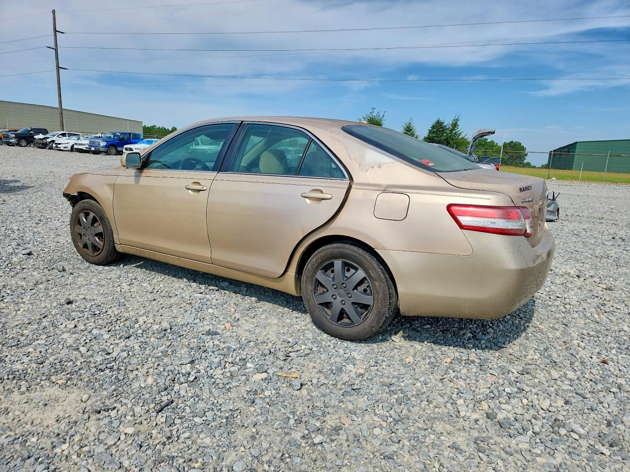 2011 TOYOTA CAMRY
