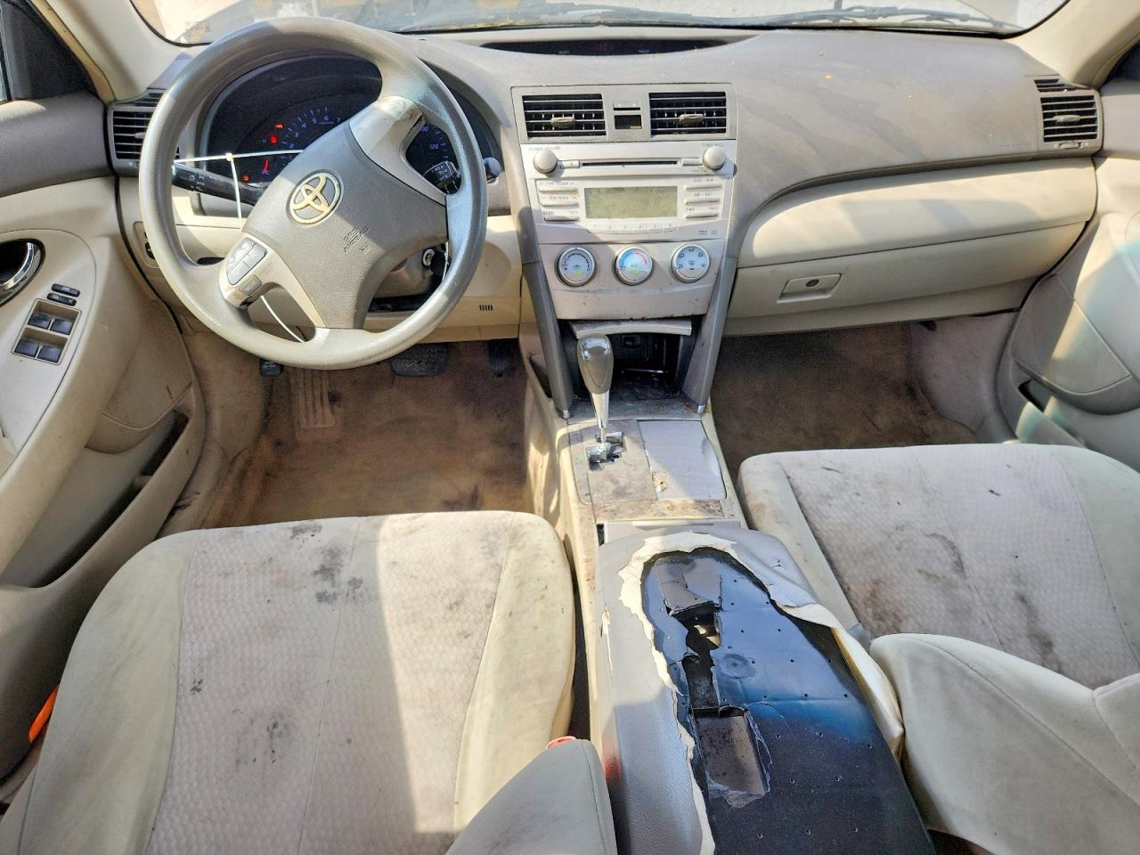 2011 TOYOTA CAMRY