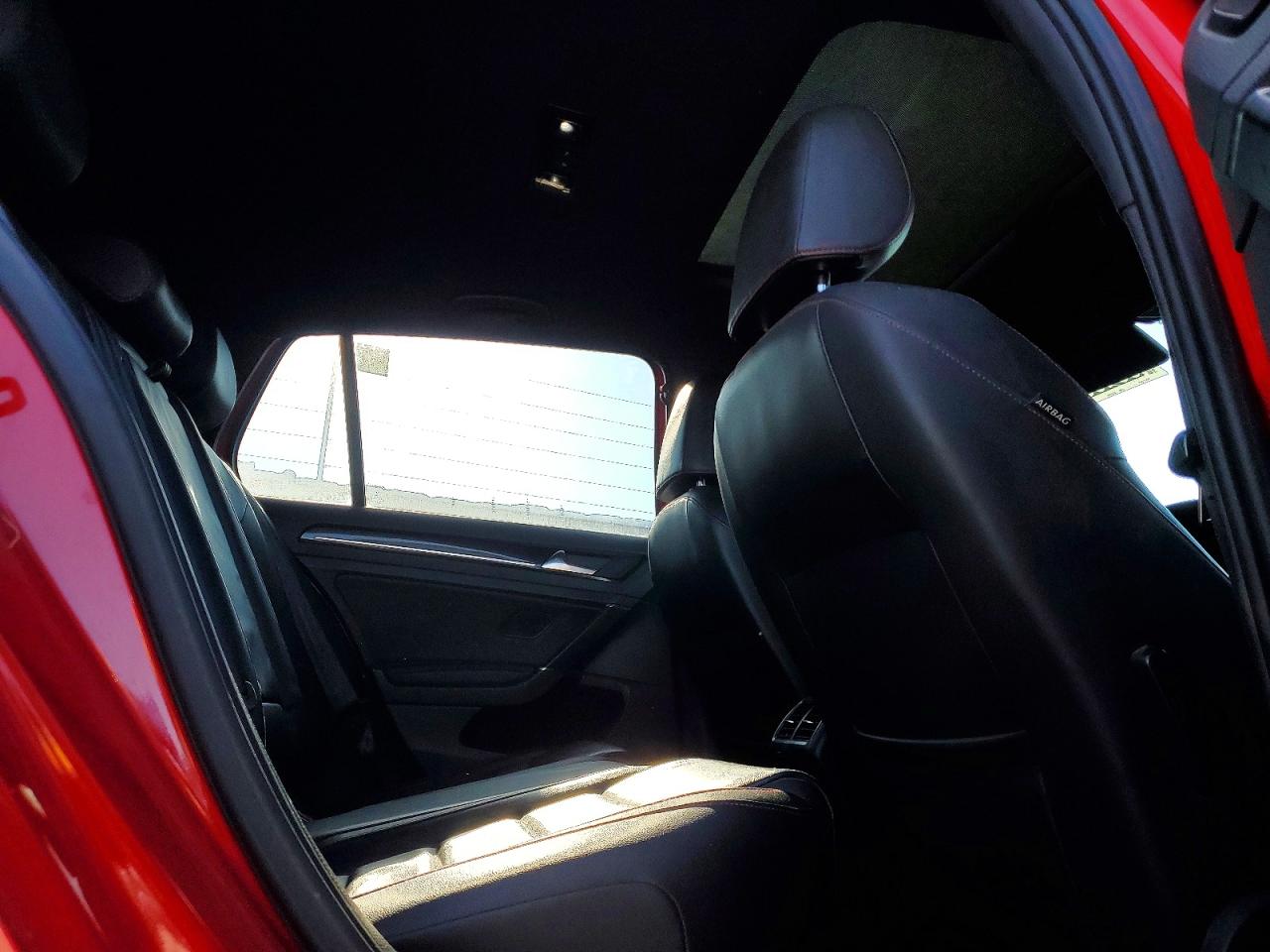 2015 VOLKSWAGEN GTI