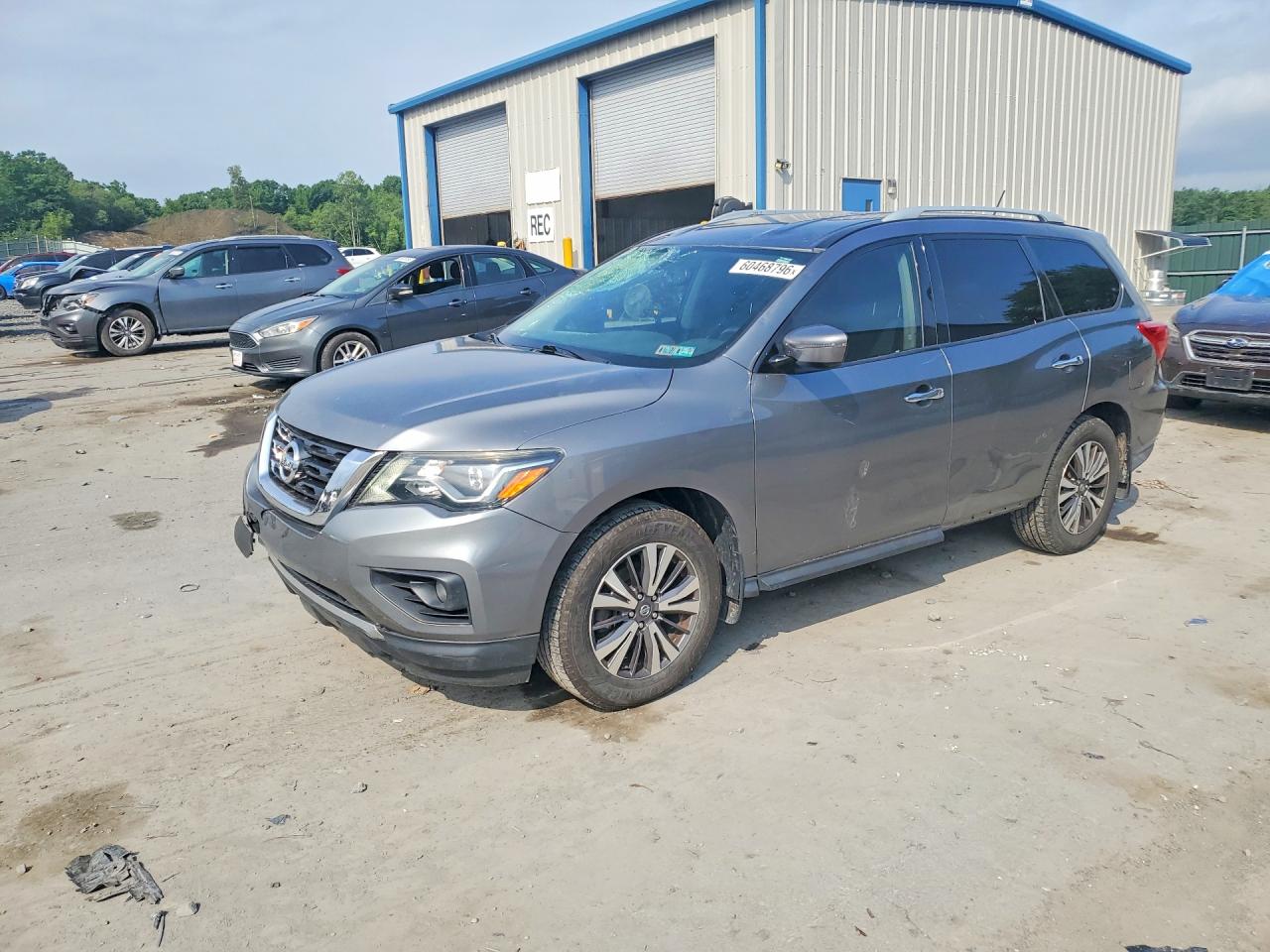 2017 NISSAN PATHFINDER