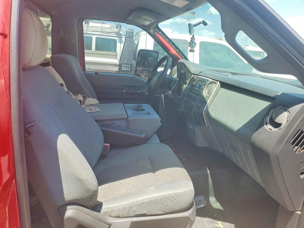2012 FORD F550