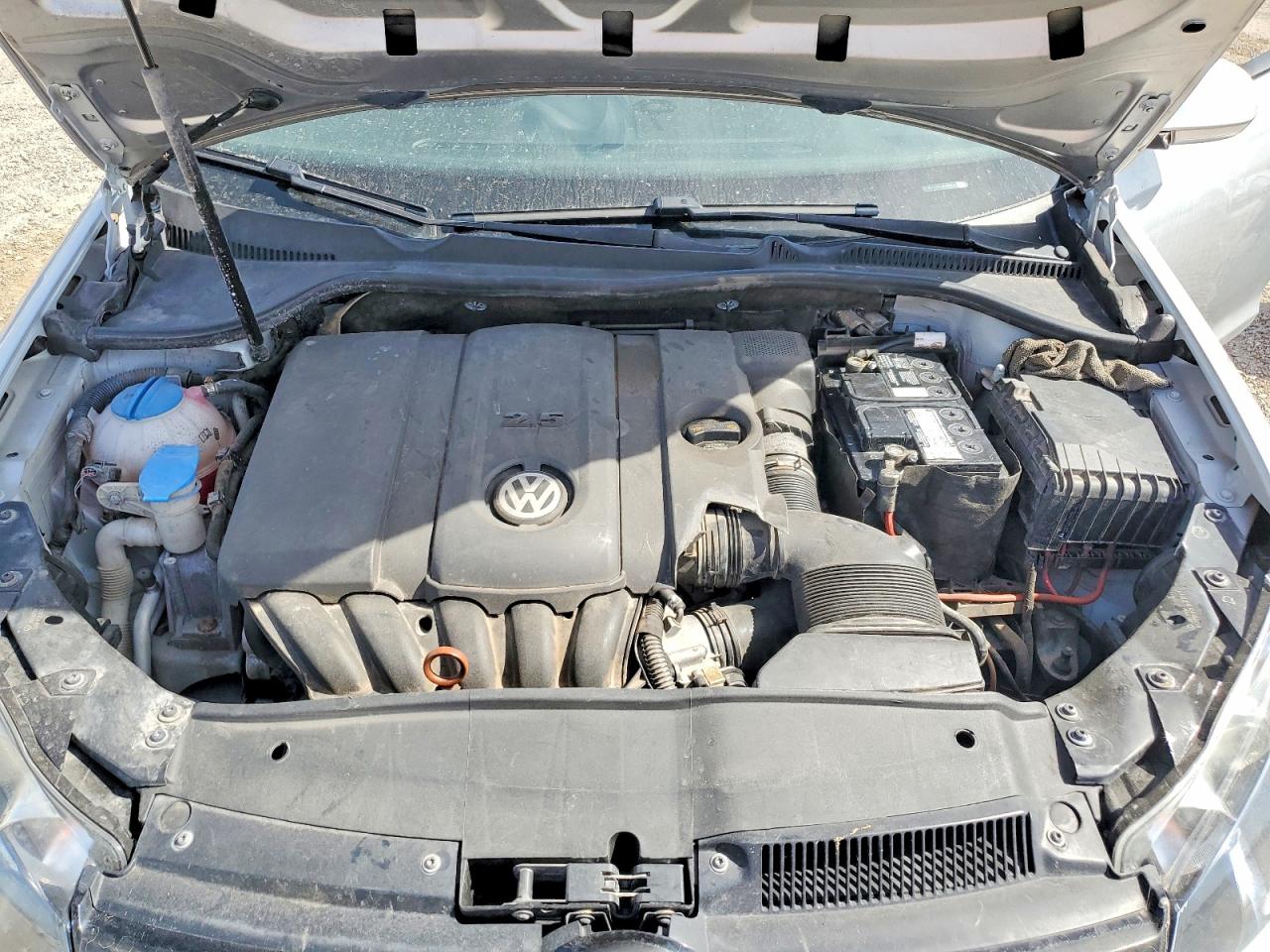 2010 VOLKSWAGEN JETTA