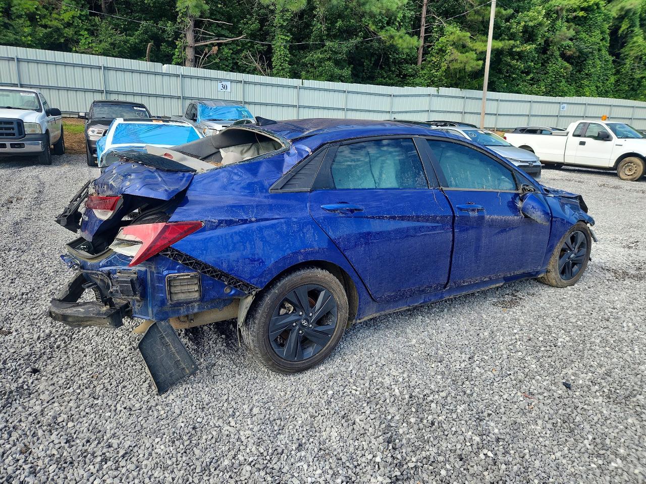 2022 HYUNDAI ELANTRA