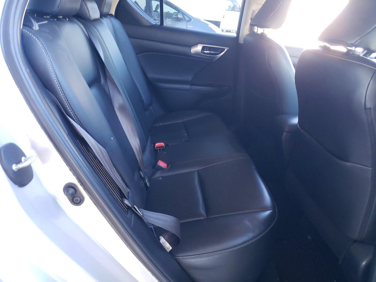 2015 LEXUS CT 200