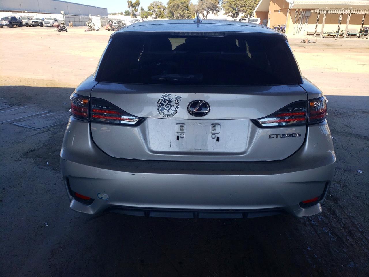 2015 LEXUS CT 200