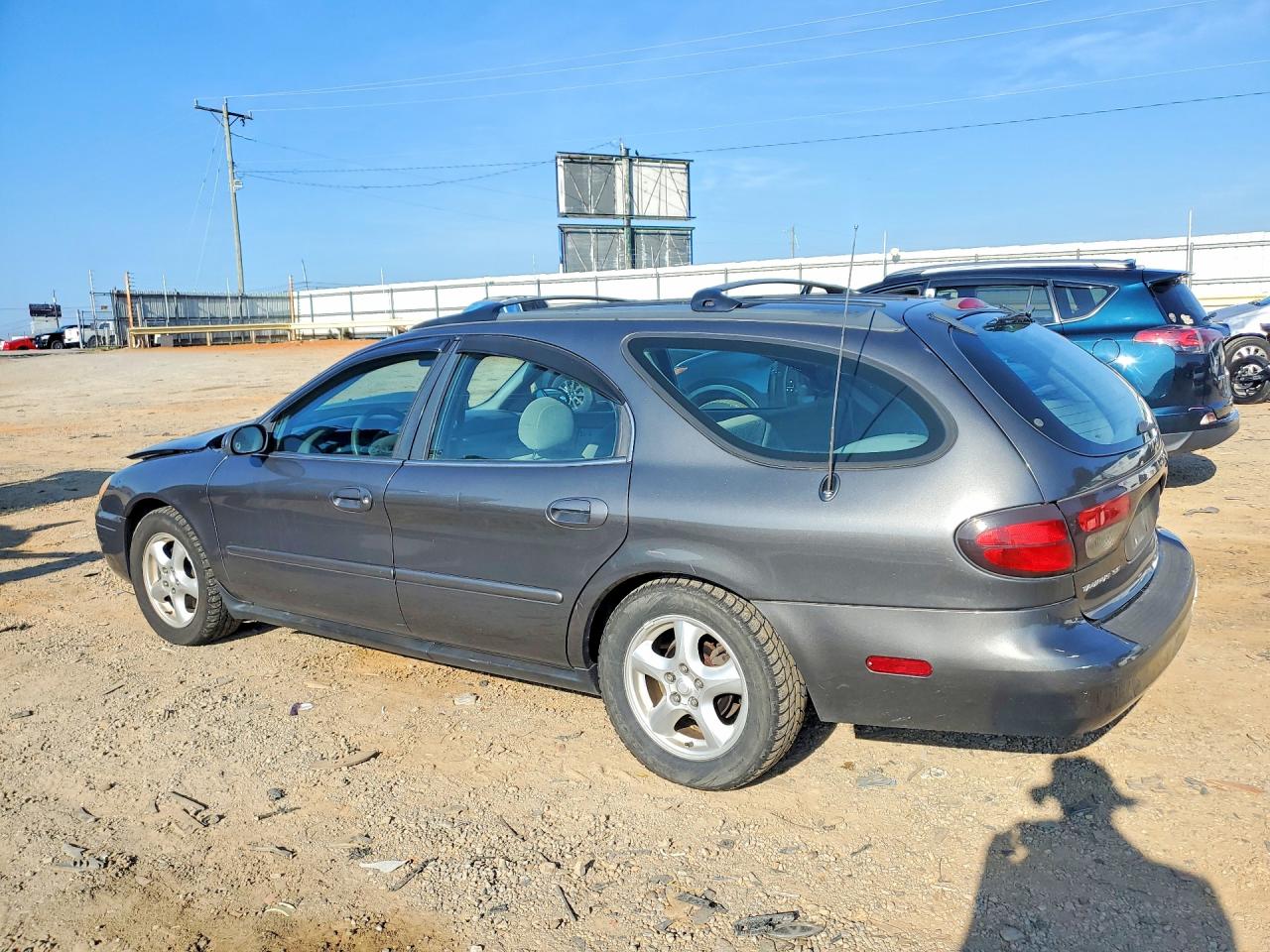 2004 FORD TAURUS