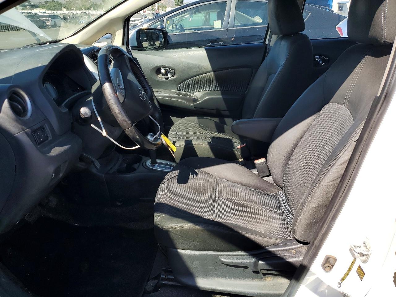 2016 NISSAN VERSA