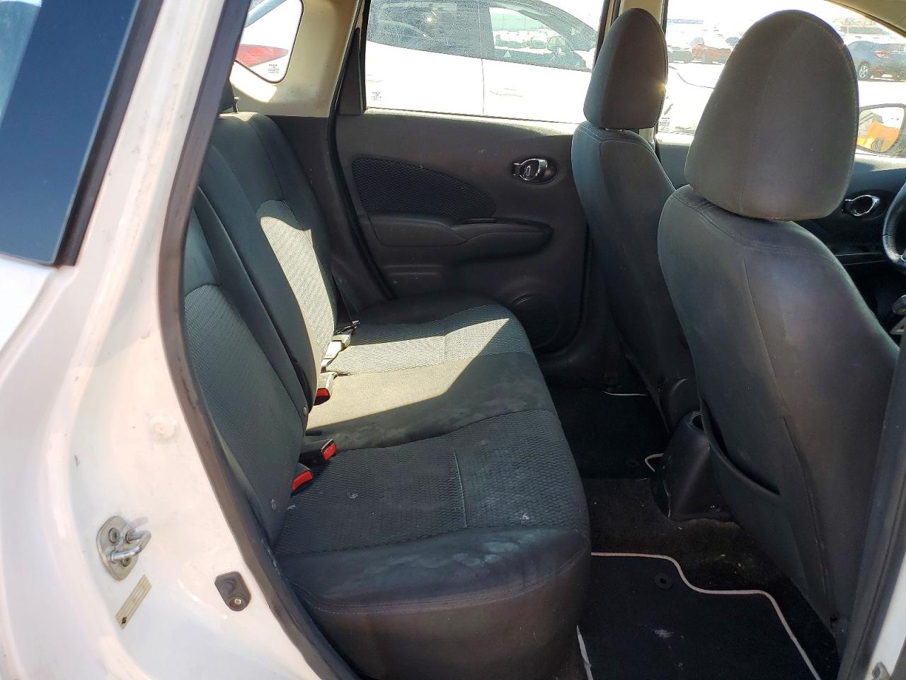 2016 NISSAN VERSA