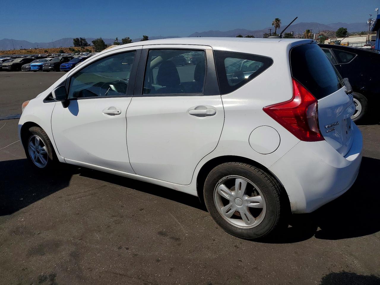 2016 NISSAN VERSA