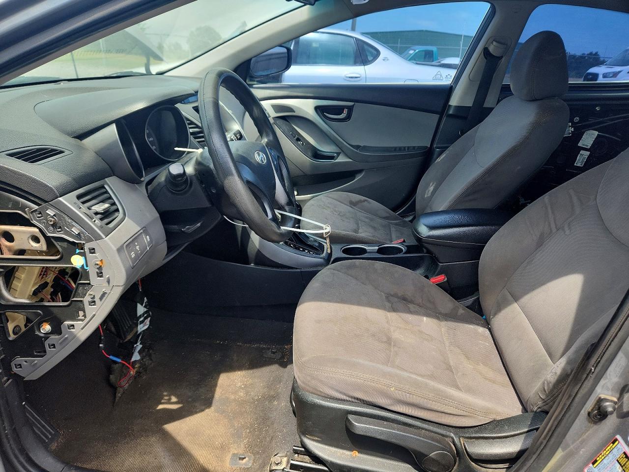 2014 HYUNDAI ELANTRA