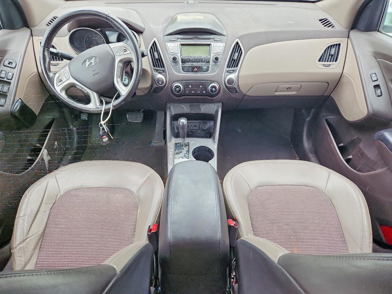 2010 HYUNDAI TUCSON