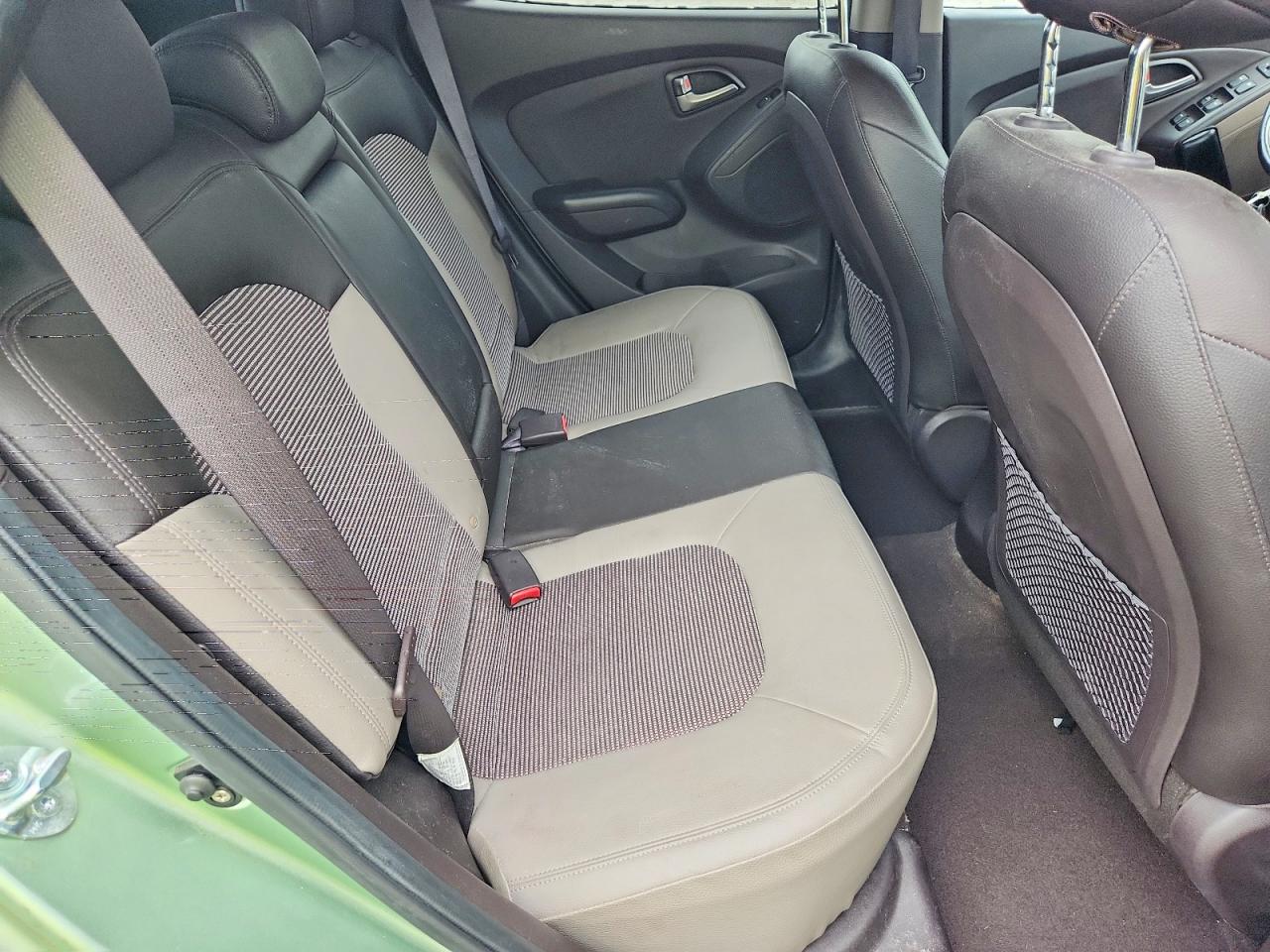 2010 HYUNDAI TUCSON