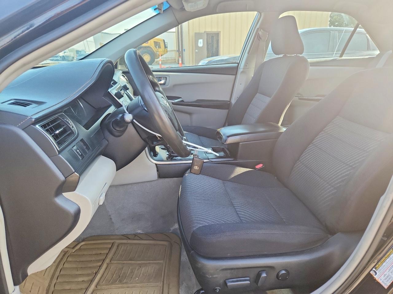 2015 TOYOTA CAMRY SOLA