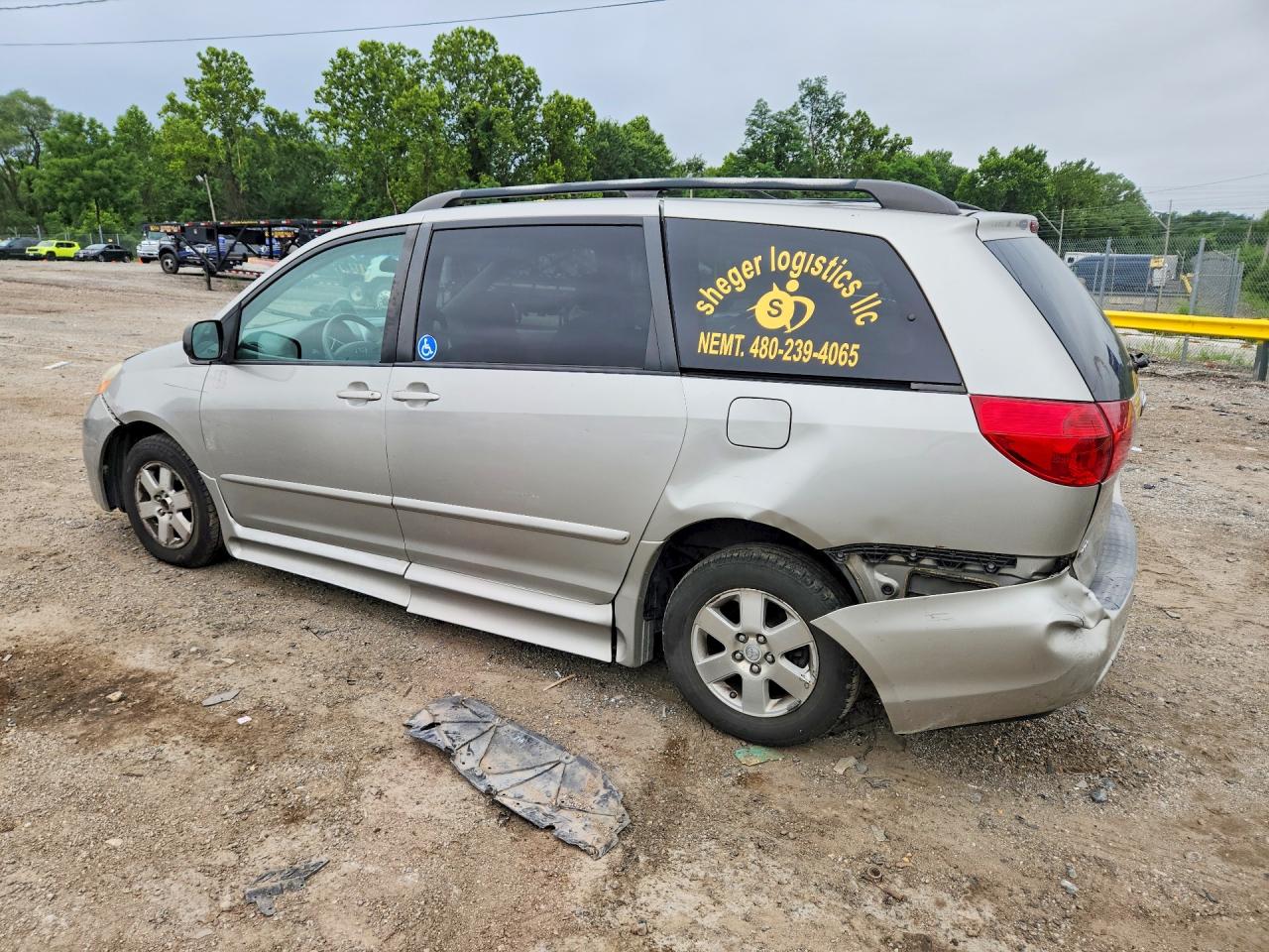 2008 TOYOTA SIENNA