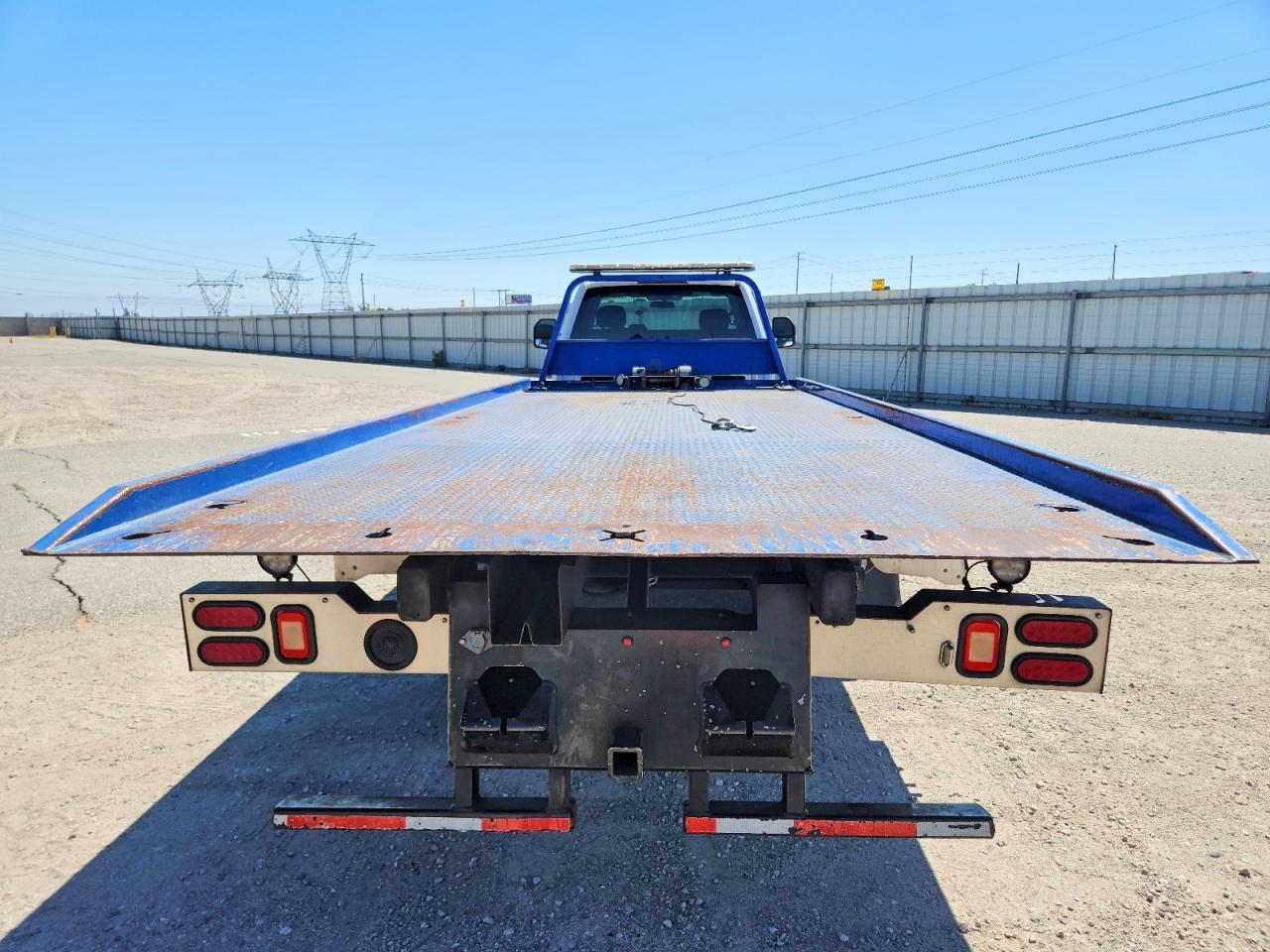 2017 FORD F550