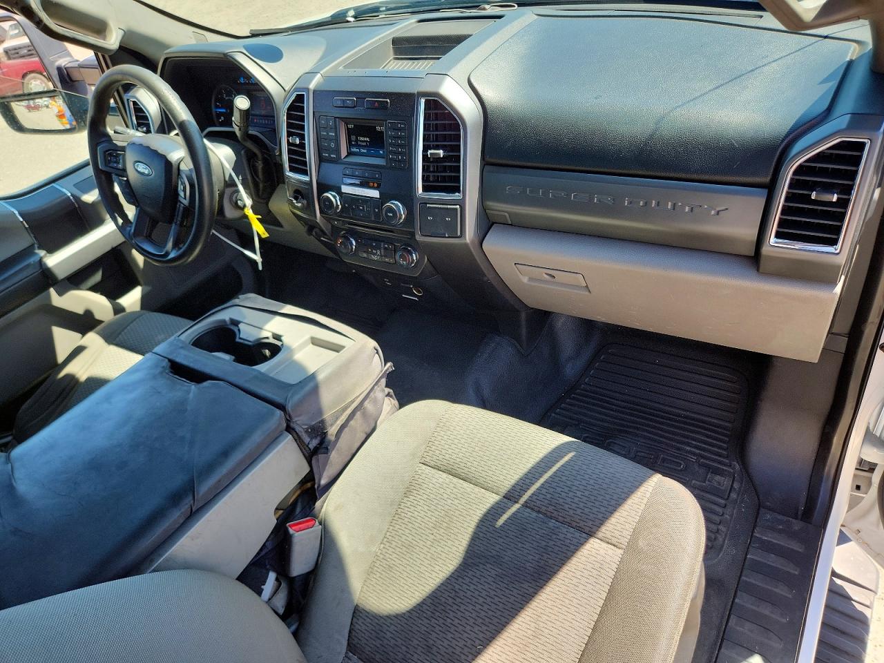 2017 FORD F550
