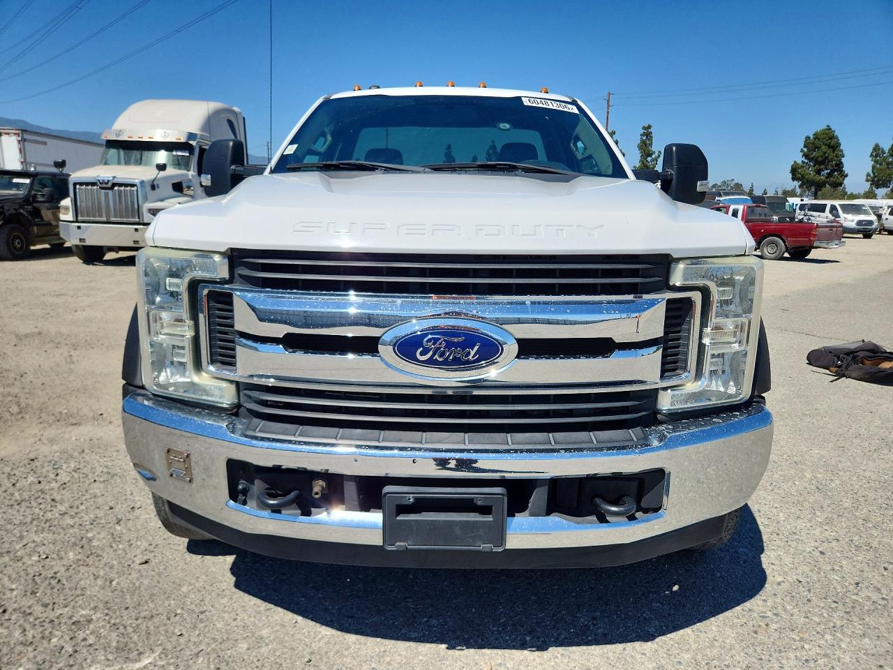 2017 FORD F550