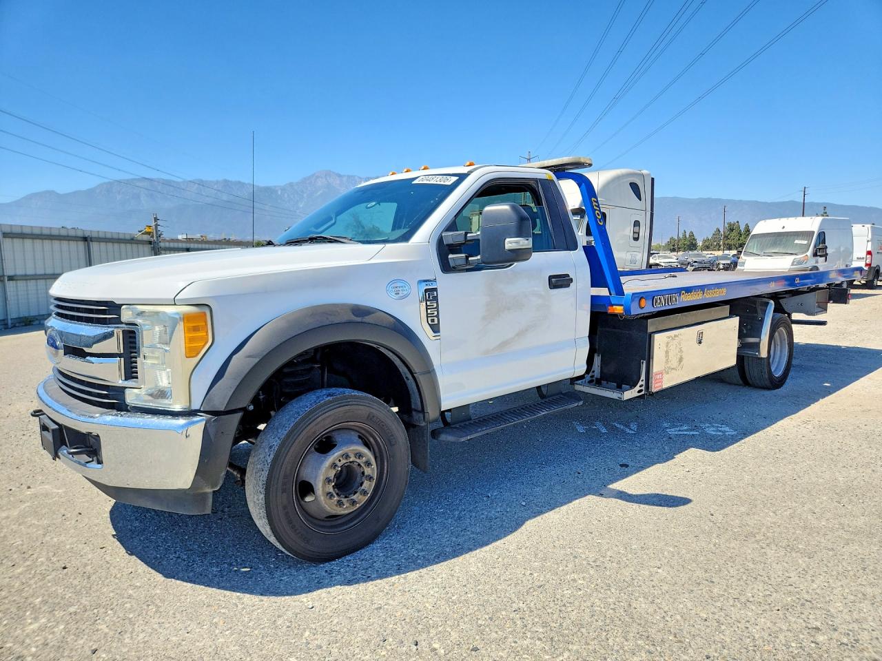 2017 FORD F550