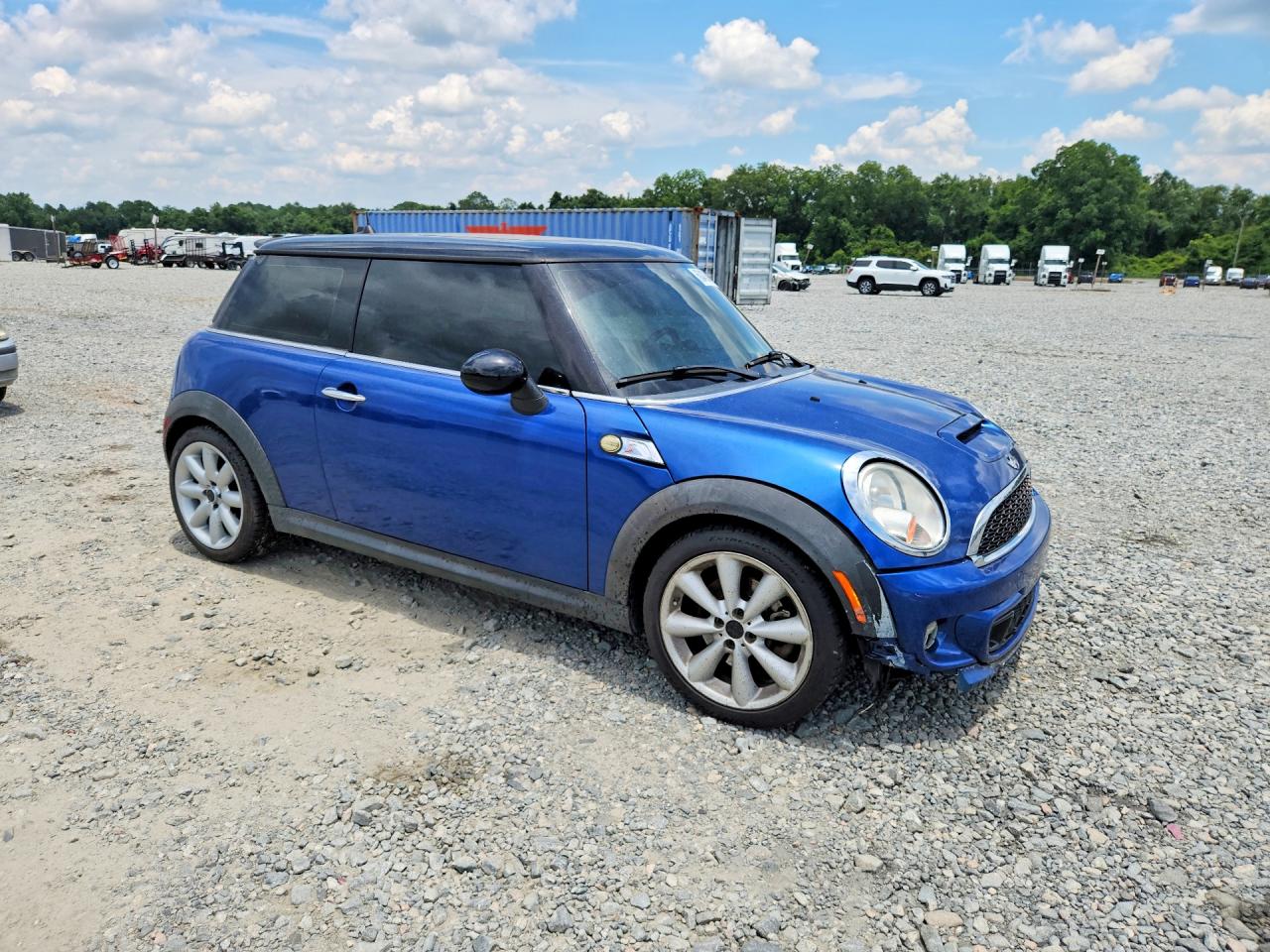 2013 MINI COOPER