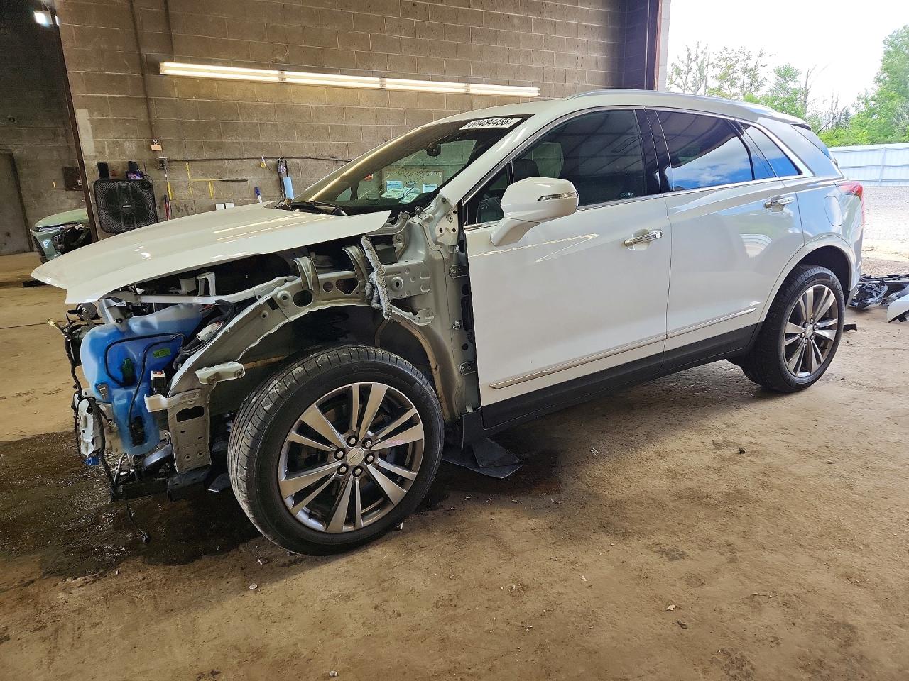 2025 CADILLAC XT5