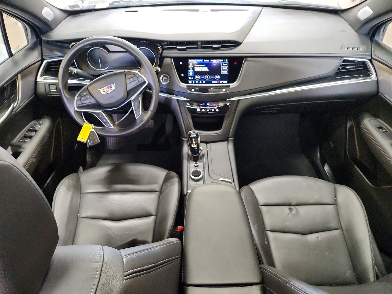 2025 CADILLAC XT5