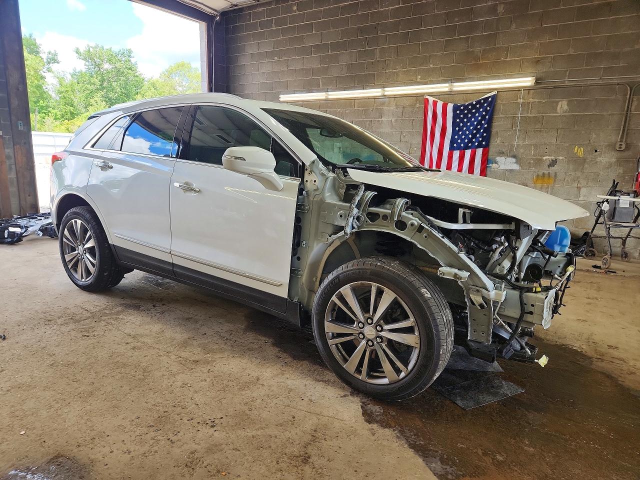 2025 CADILLAC XT5