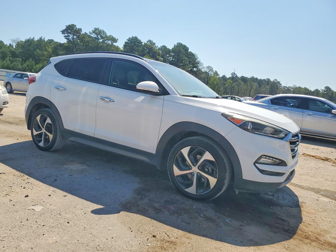 2016 HYUNDAI TUCSON