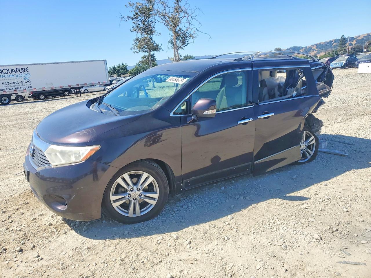 2011 NISSAN QUEST