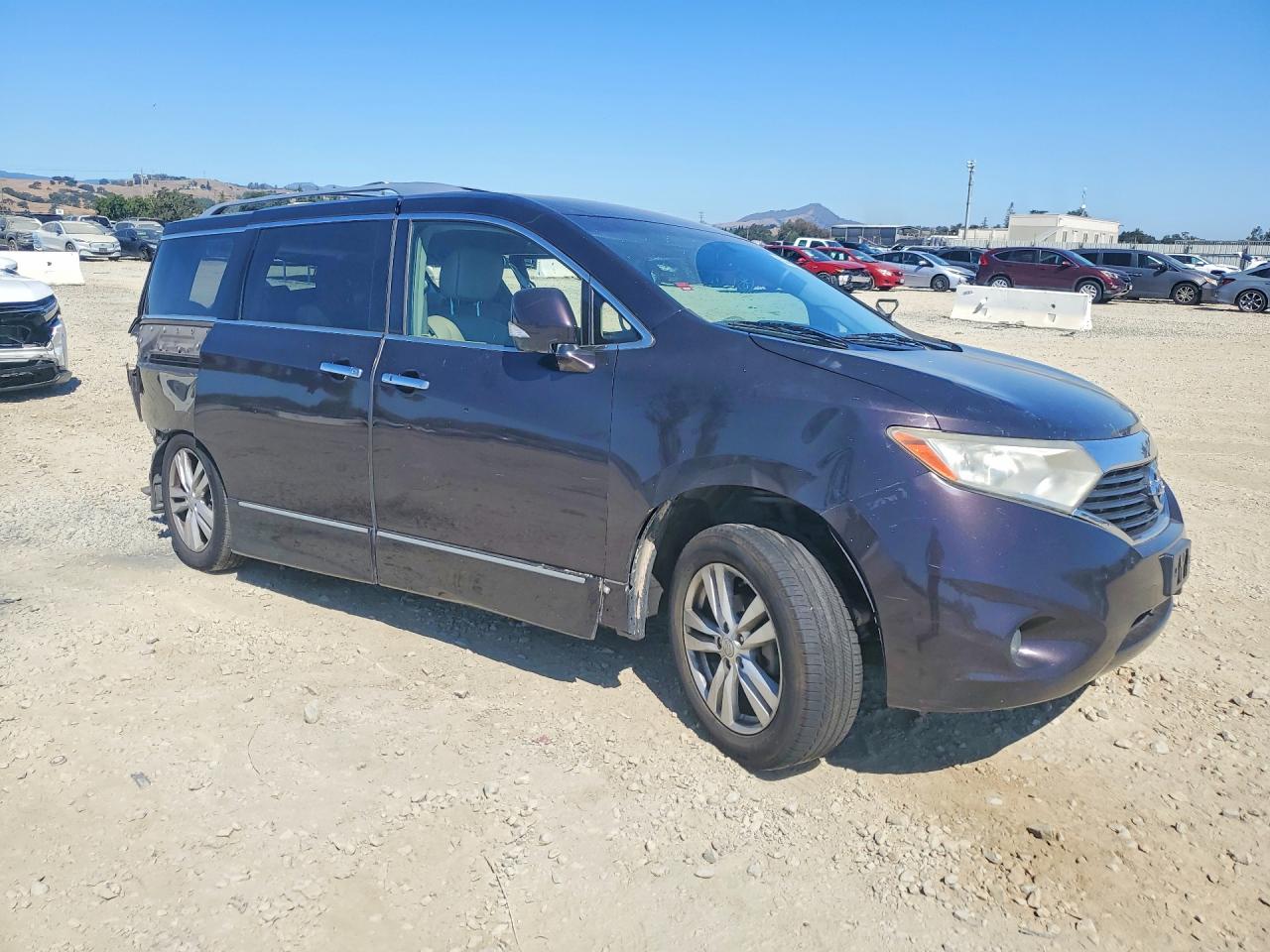 2011 NISSAN QUEST