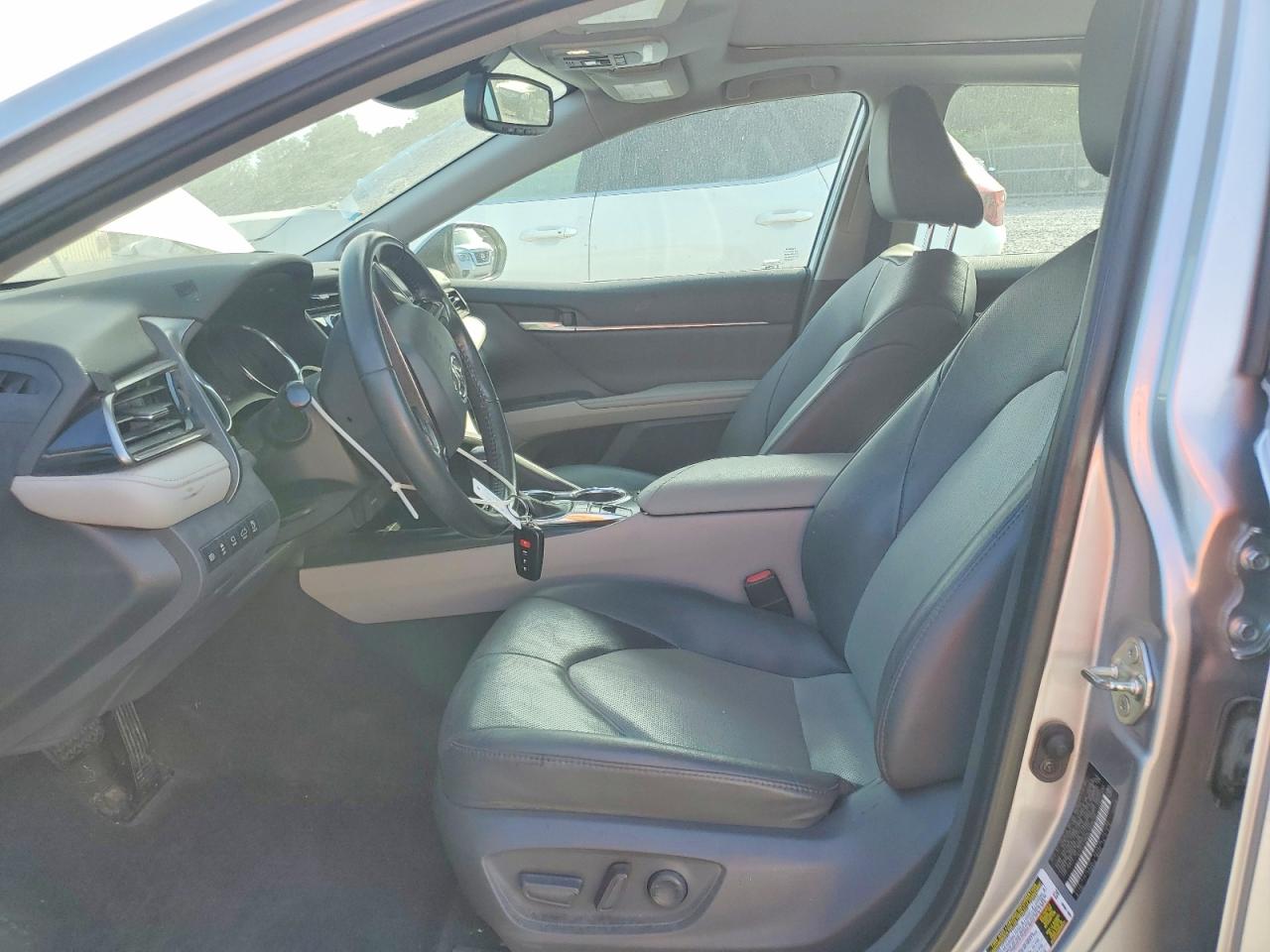 2020 TOYOTA CAMRY