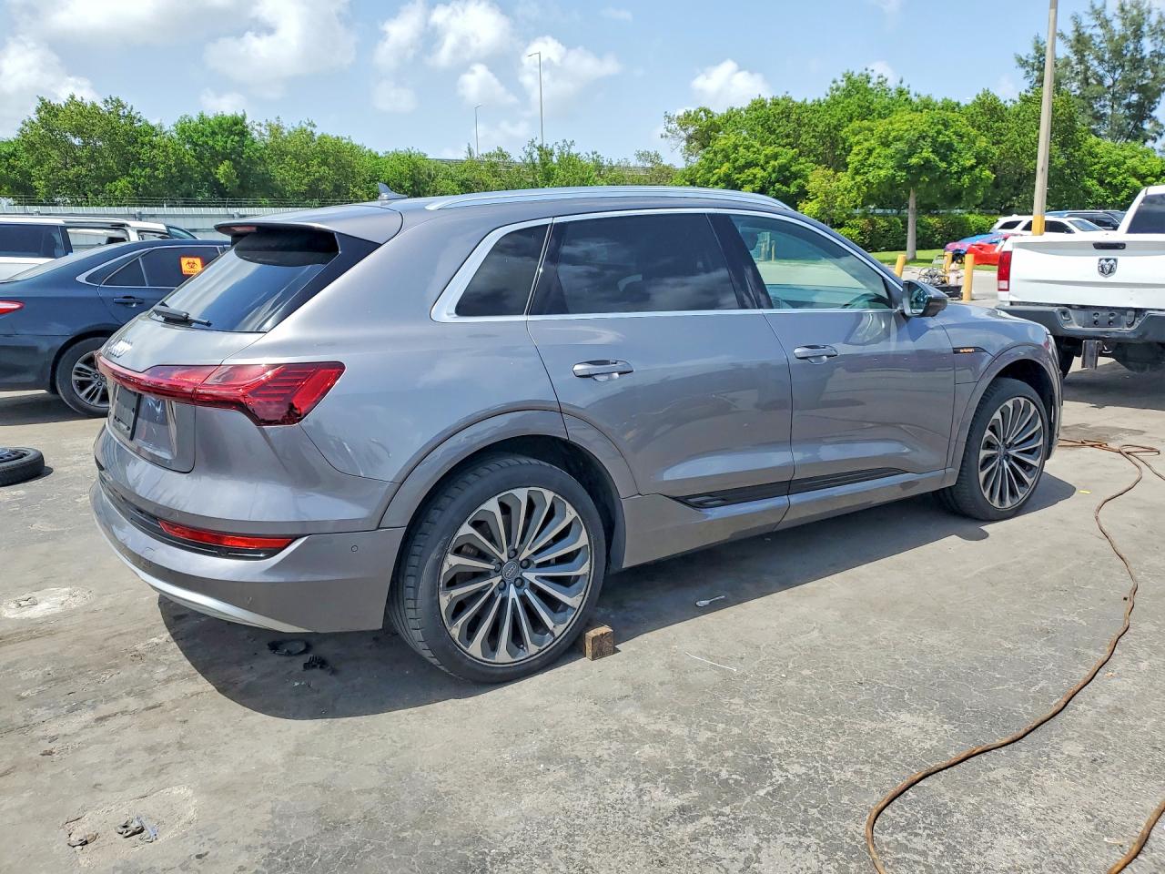 2019 AUDI E-TRON
