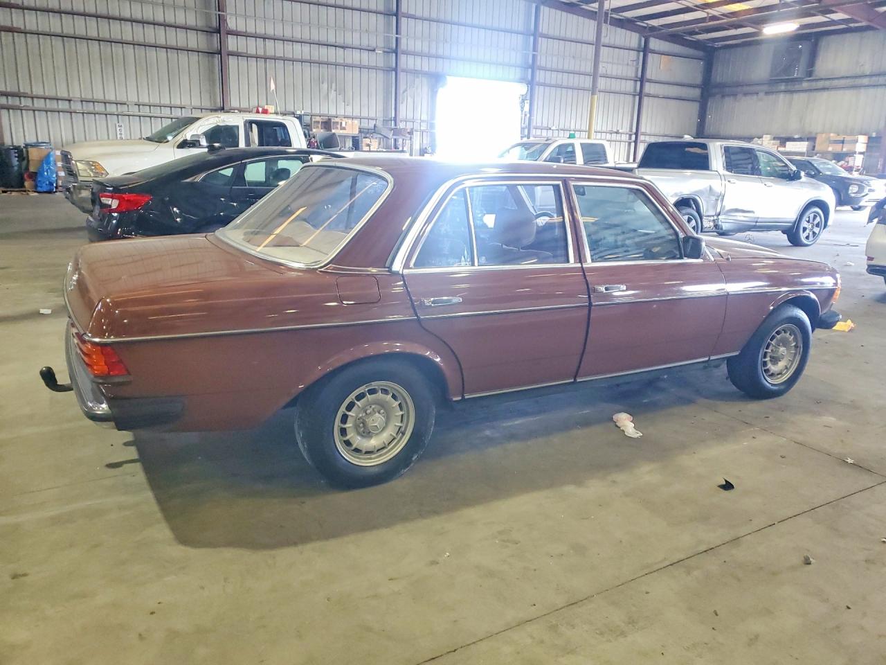 1984 MERCEDES-BENZ S-CLASS