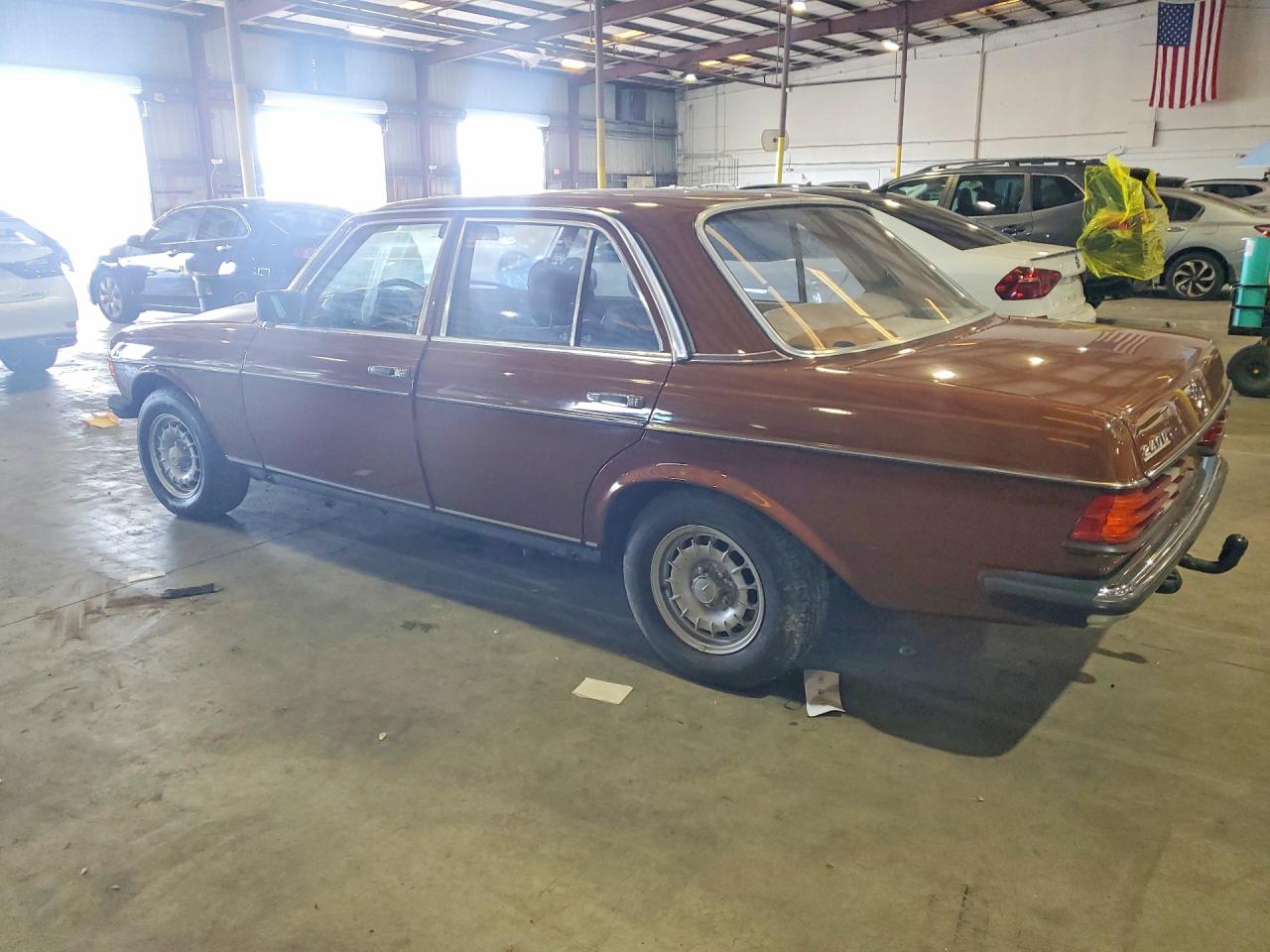 1984 MERCEDES-BENZ S-CLASS