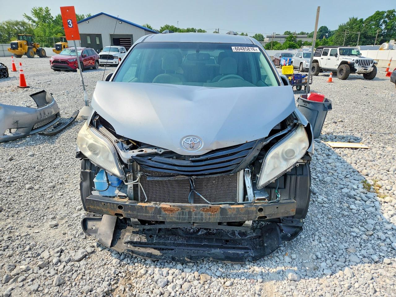 2014 TOYOTA SIENNA