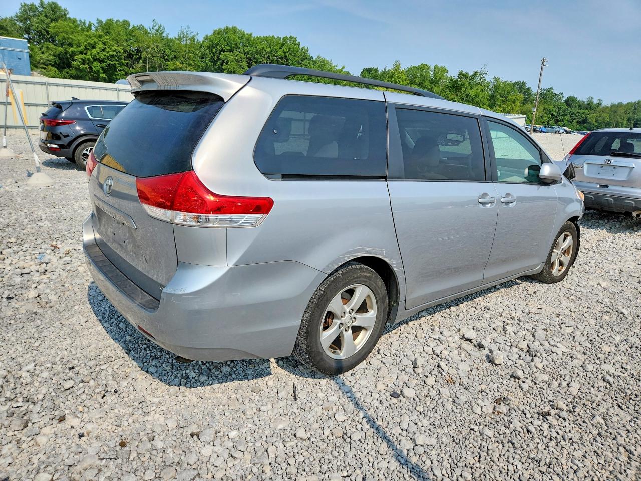 2014 TOYOTA SIENNA