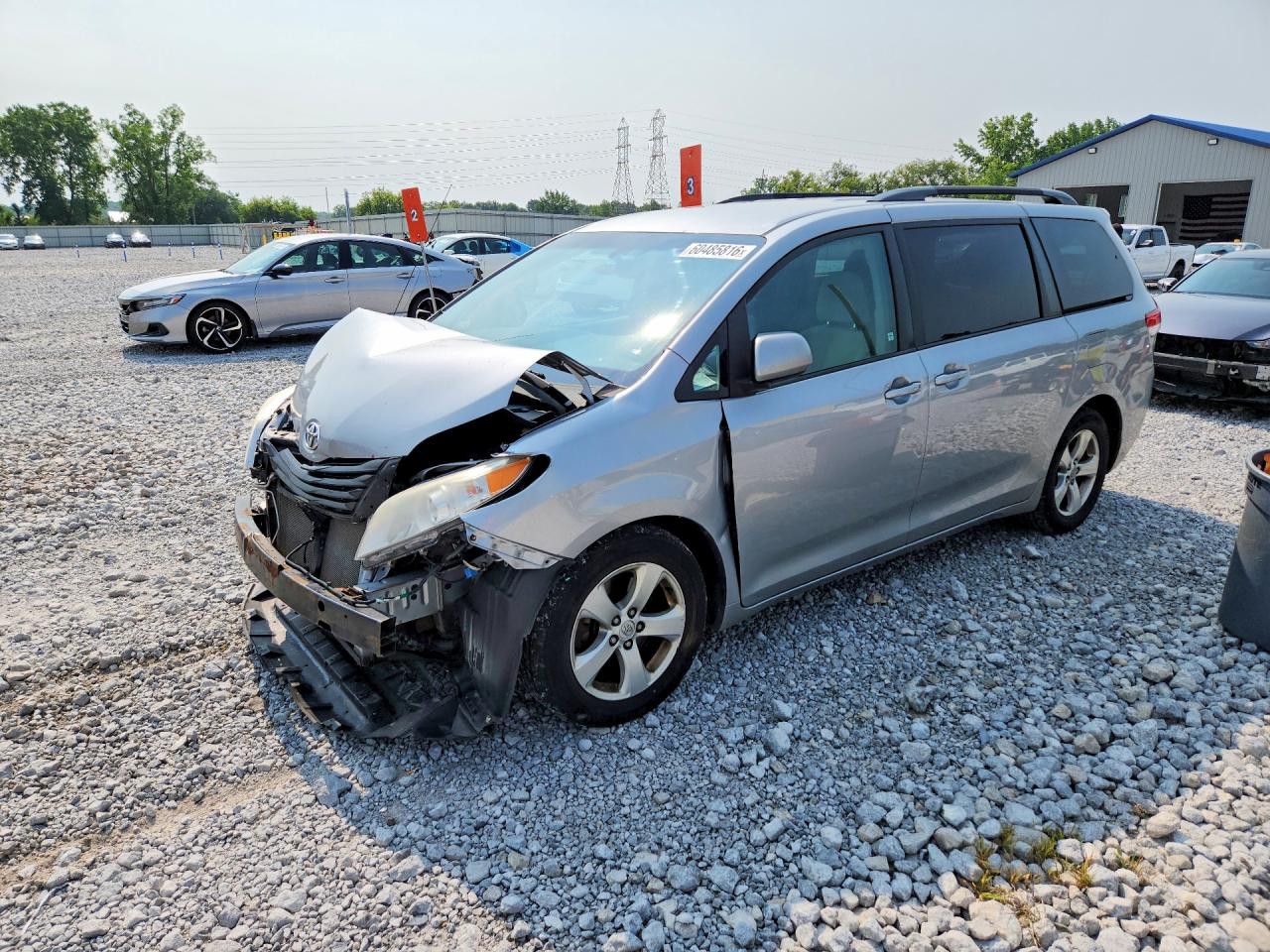 2014 TOYOTA SIENNA