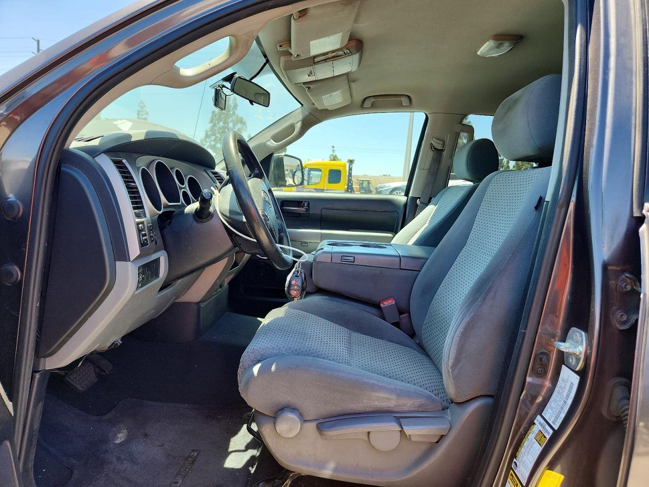 2012 TOYOTA TUNDRA