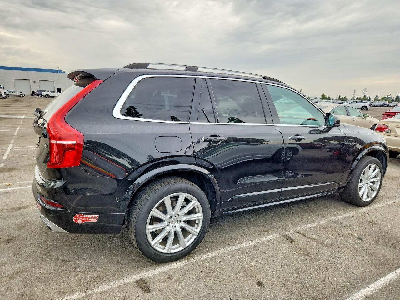 2016 VOLVO XC90