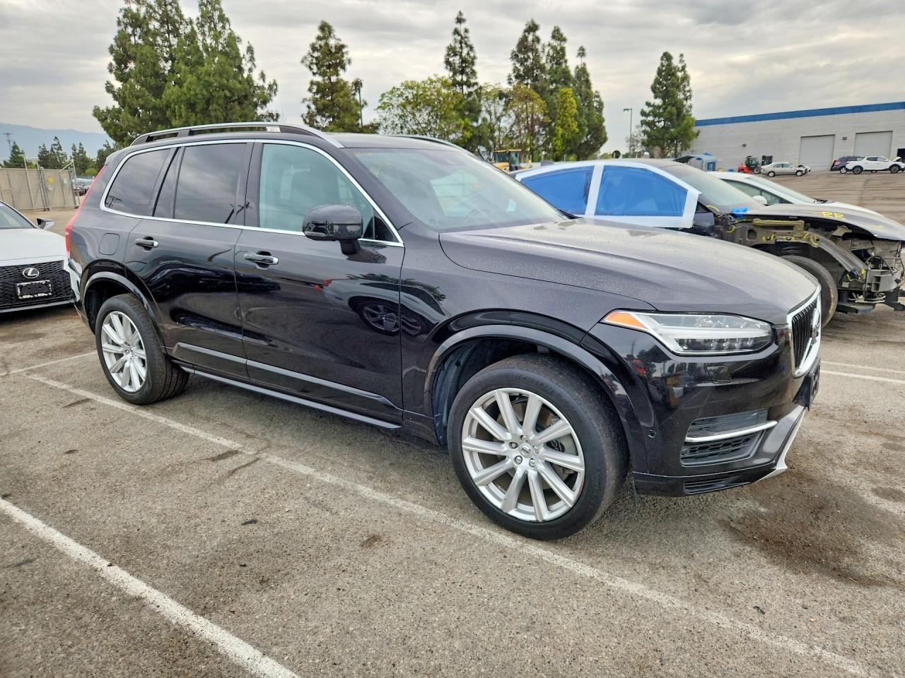 2016 VOLVO XC90