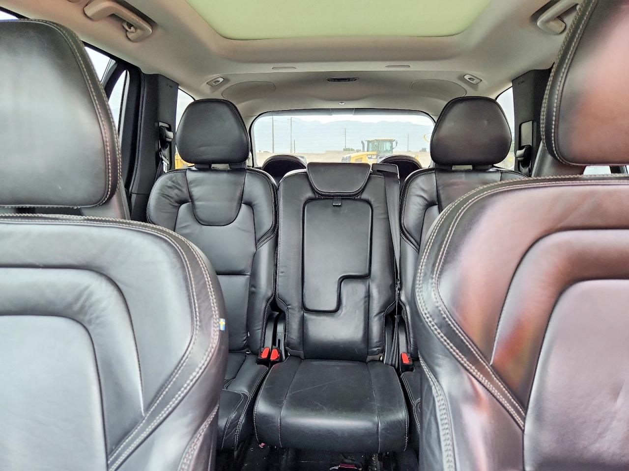 2016 VOLVO XC90