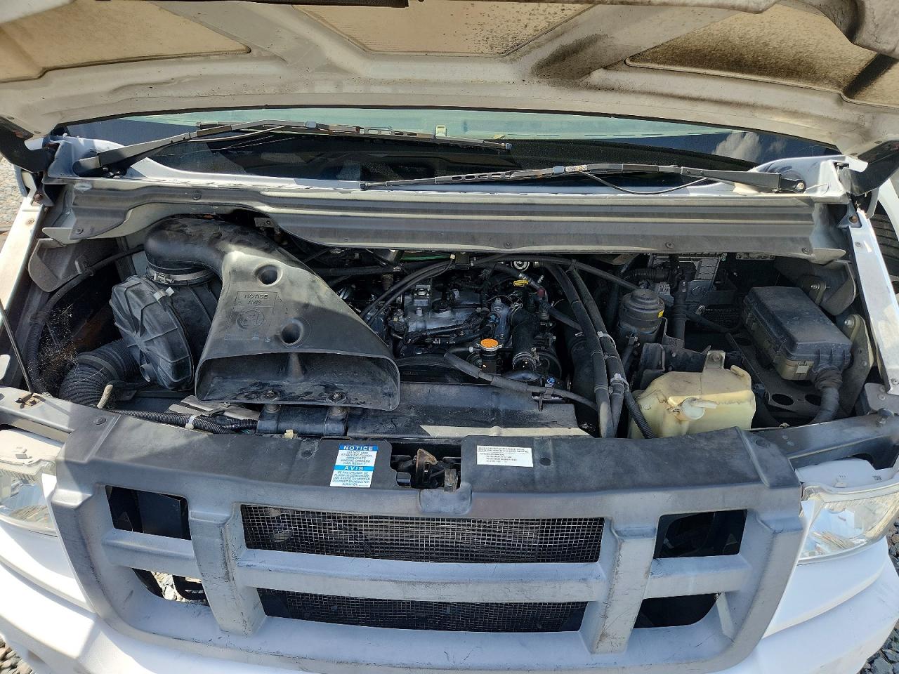 2013 ISUZU NPR