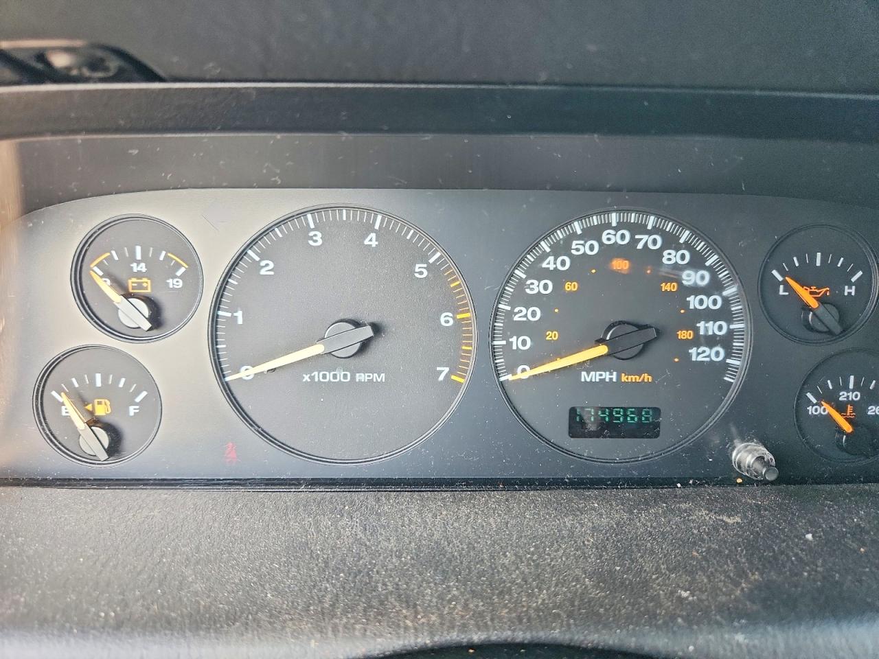 2004 JEEP CHEROKEE