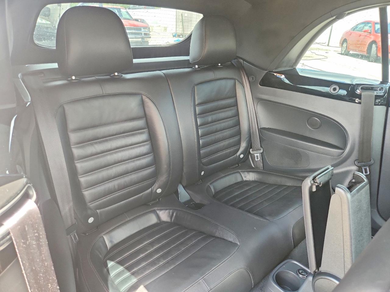 2013 VOLKSWAGEN BEETLE