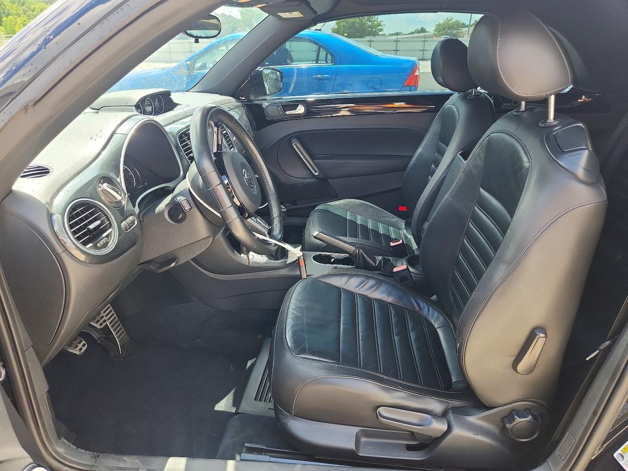 2013 VOLKSWAGEN BEETLE